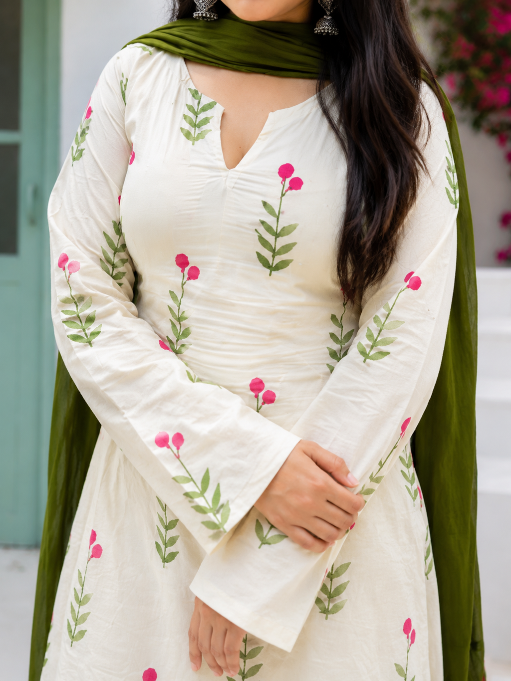 Jaipur Grace Floral Kurta Set