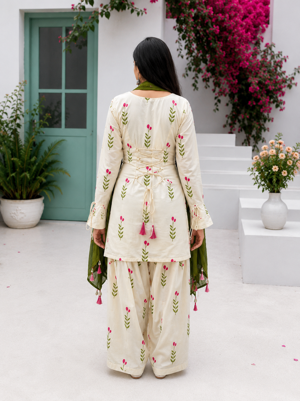Jaipur Grace Floral Kurta Set